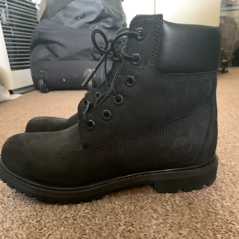 Timberland Women’s 6 Inch Premium Waterproof Boots